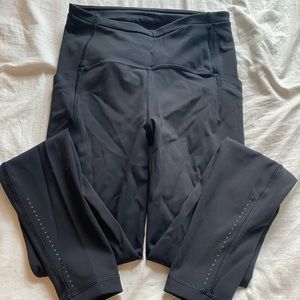 Lululemon wonder under train